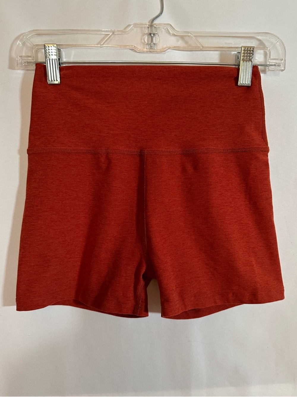 Beyond Yoga Spacedye Practice High Waisted Burnt Red/Orange 3" Shorts Medium